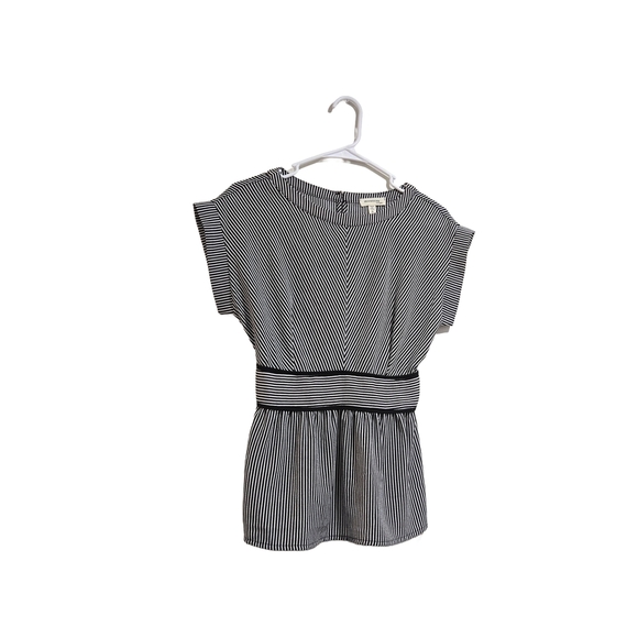 Stylish Striped Top with Cap Sleeves - Picture 2 of 11